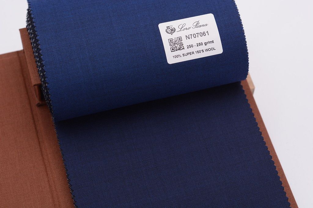 Loro Piana Australis Super 150s