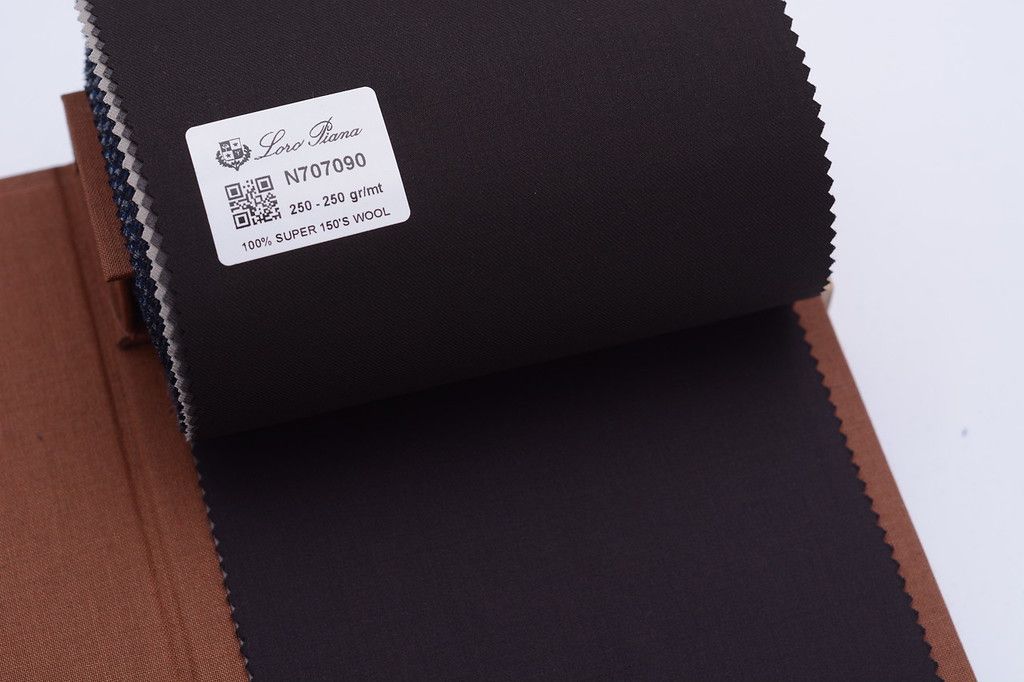 Loro Piana Australis Super 150s