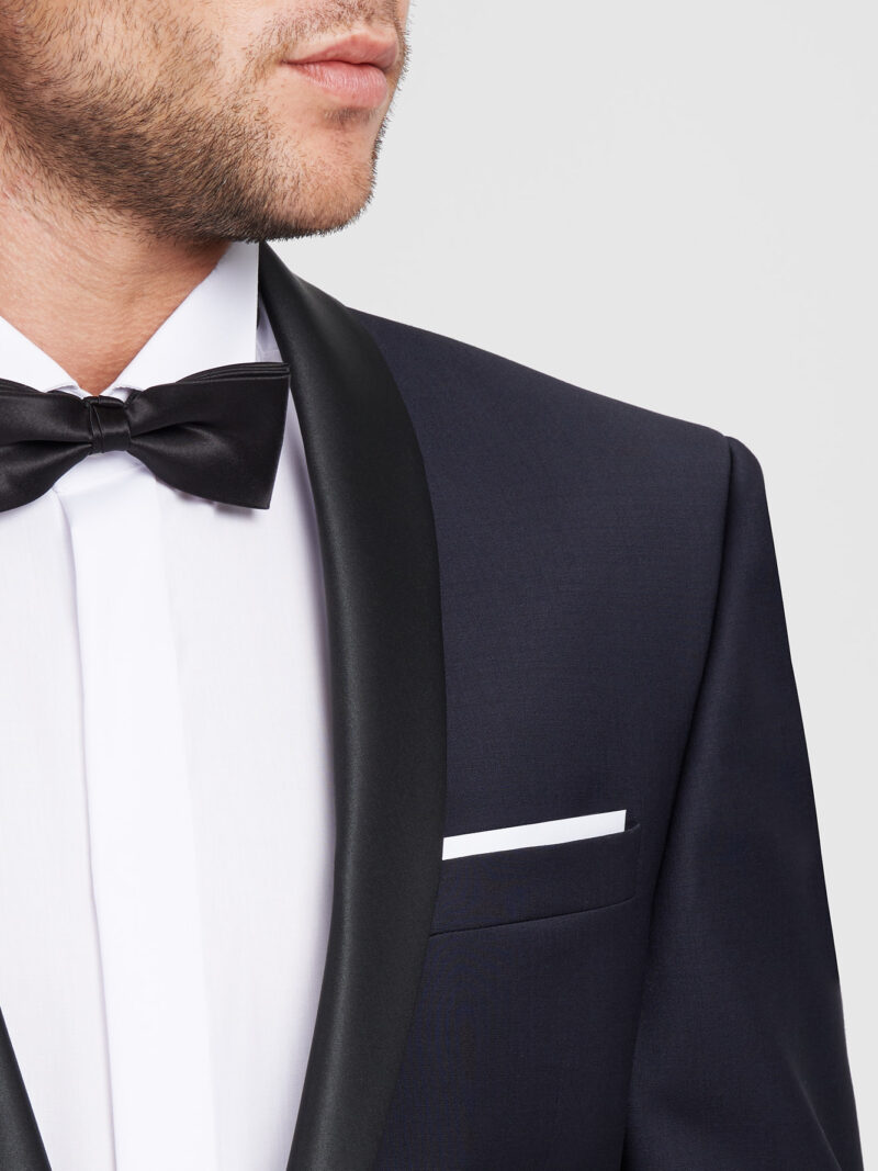 σμοκιν κοστουμι