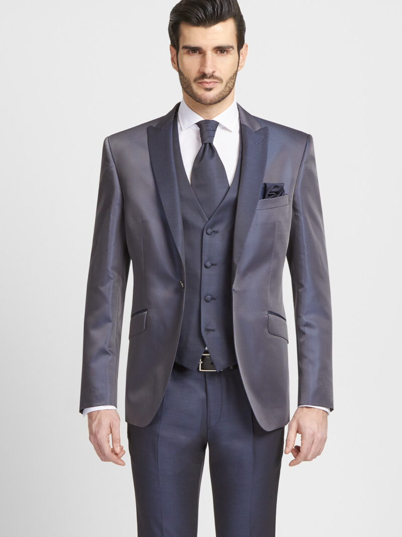 γαμπριατικο κοστουμι